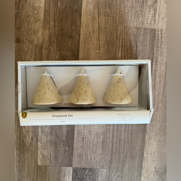 NEW Threshold Studio McGee Neutral Ceramic Bell Ornaments, Set of 3 - Picture 9 of 13